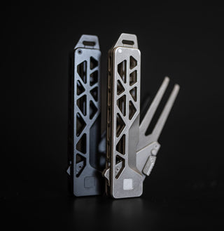 Exceed Designs - TiRant ULTRA HotSwap™ 1.5MM Premium Titanium Golf Divot Tool (Jet - Black PVD 6AL - 4V Titanium) - KOHEZI