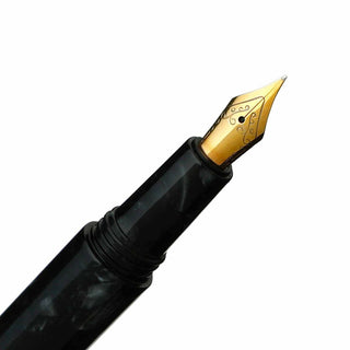 Hightide - Attache Marbled Fountain Pen (Black) - KOHEZI