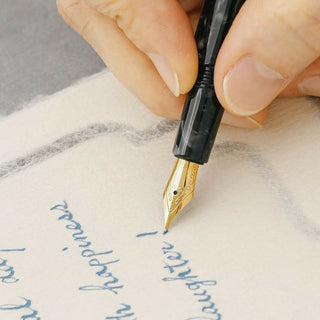 Hightide - Attache Marbled Fountain Pen (Black) - KOHEZI