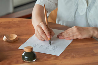 Kakimori - Pen Rest (Sakura Wood) - KOHEZI