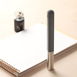 22STUDIO - Contour Fountain Pen (Original) - KOHEZI