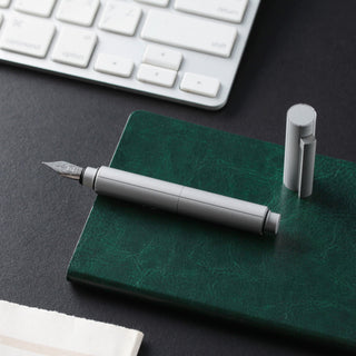 22STUDIO - Seam Fountain Pen - KOHEZI